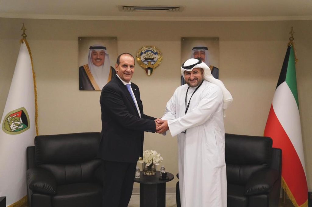 Scopri di più sull'articolo LEONARDO FIRMA UN CONTRATTO PER SERVIZI DI SUPPORTO PER LA FLOTTA DELL’AERONAUTICA MILITARE DEL KUWAIT