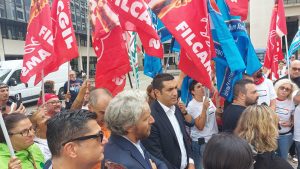 Scopri di più sull'articolo Crisi Yoox, oggi a Bologna in Regione incontro tra istituzioni, sindacati e azienda