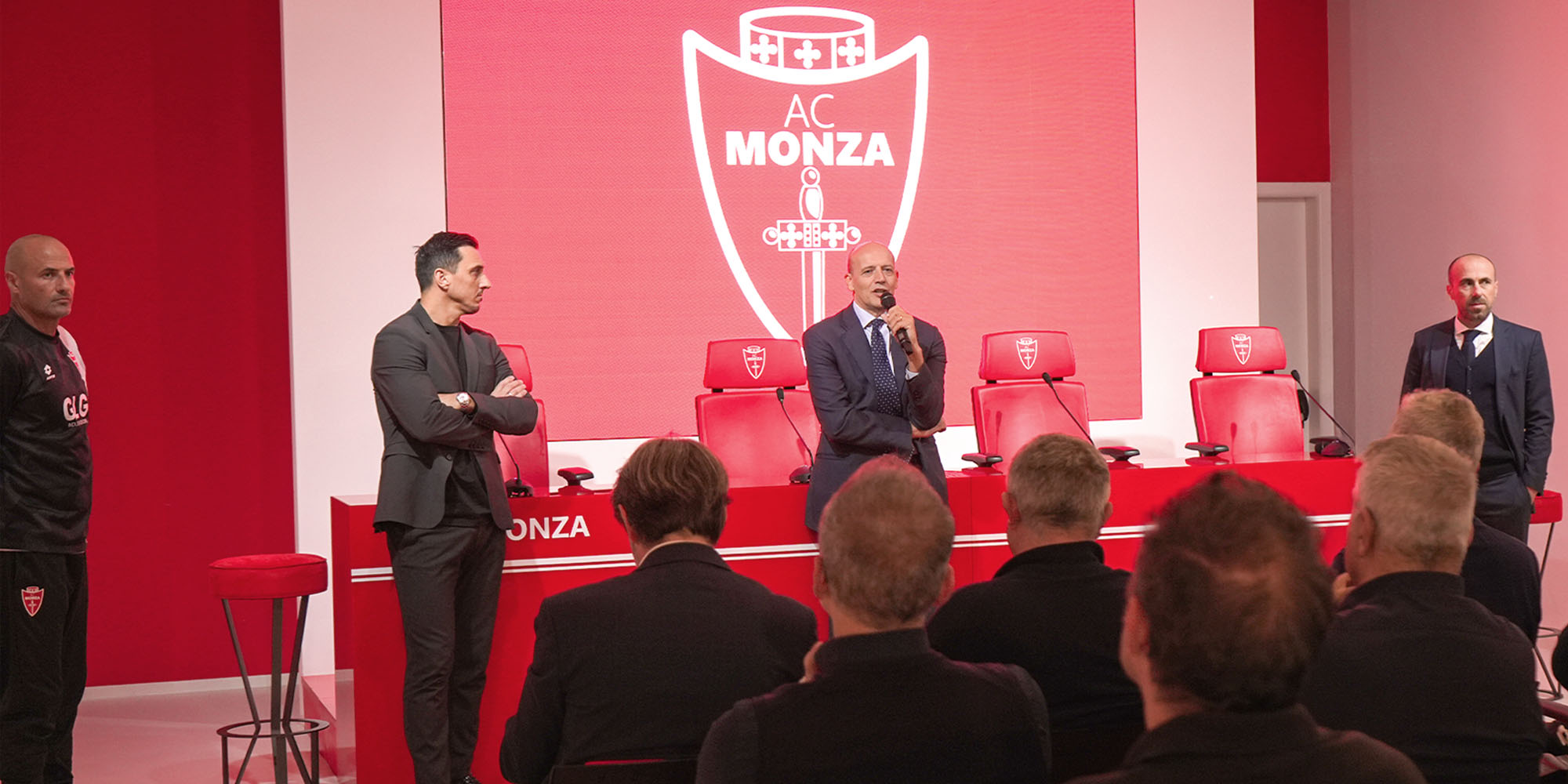 Scopri di più sull'articolo MONZA: LA DIRIGENZA DEL CALCIO  E LO STAFF TECNICI RIUNITI ALL’U-POWER STADIUM