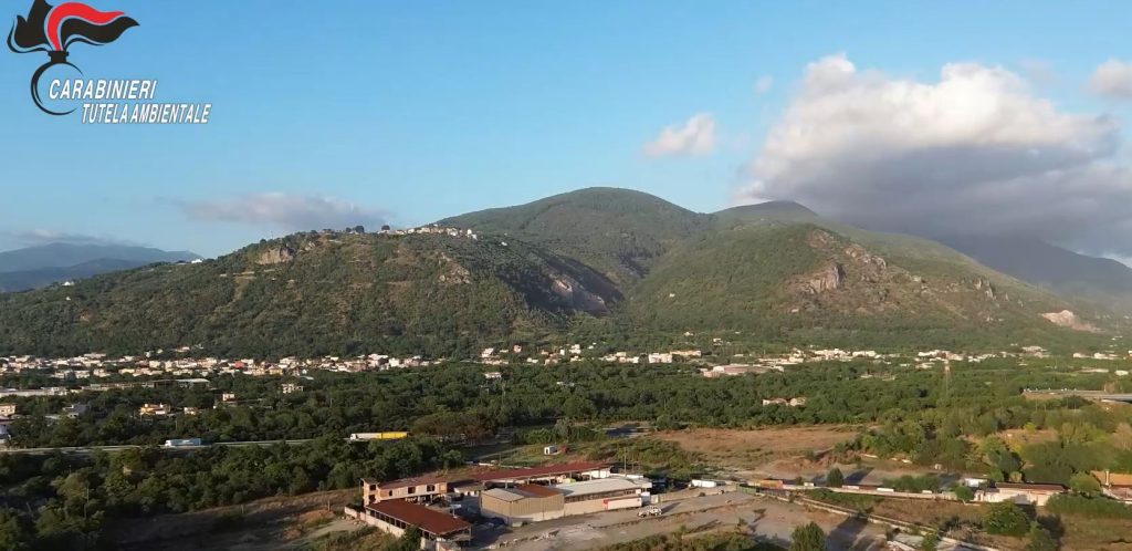 Scopri di più sull'articolo Rifiuti pericolosi, sequestrata una discarica abusiva a San Gennaro Vesuviano