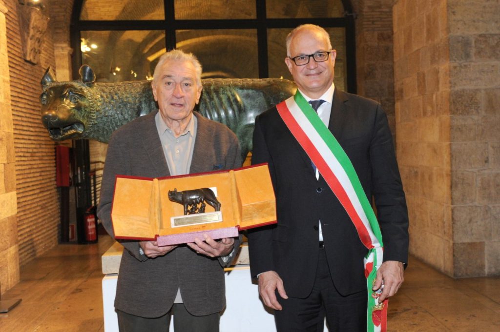Scopri di più sull'articolo ROMA: CONFERITO PREMIO LA LUPA CAPITOLINA A ROBERT DE NIRO