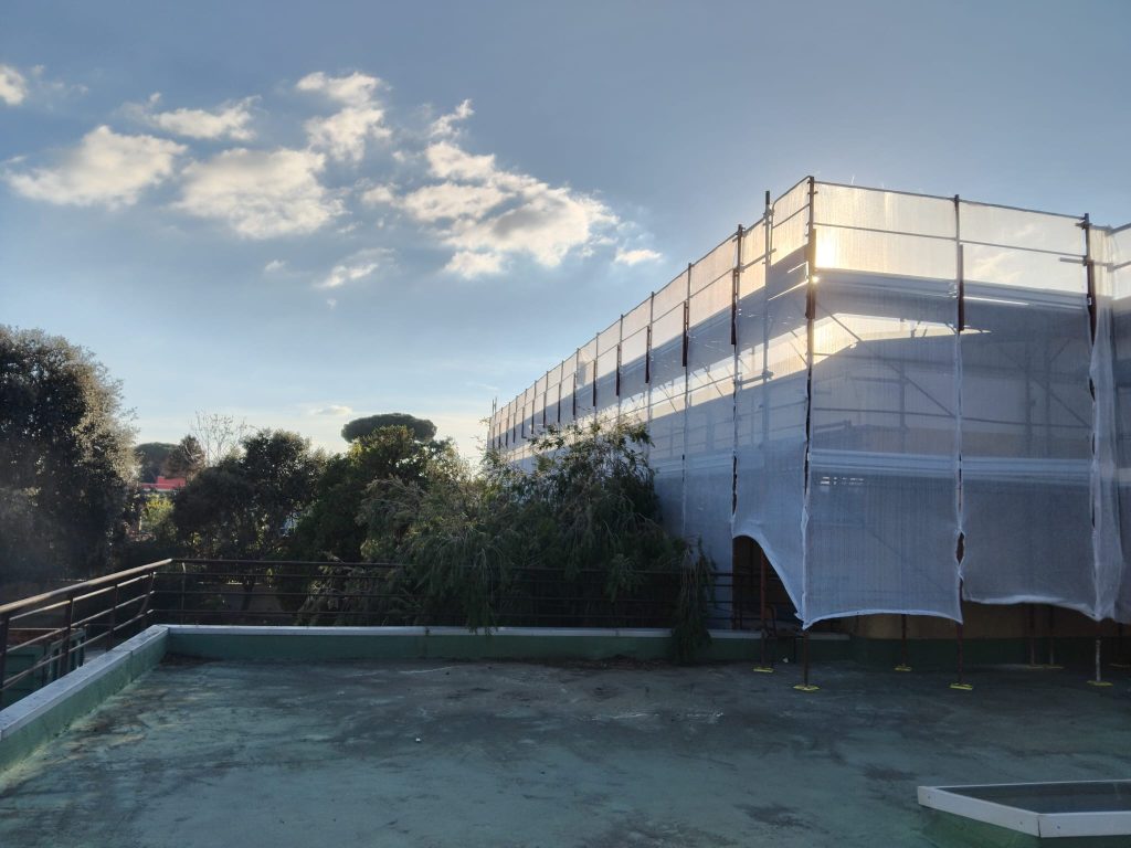 Scopri di più sull'articolo ROMA: SCUOLA BALZANI SEGNALINI-BATTAGLIA: “AVANTI CON I LAVORI, LUNEDÌ VIA ALLO SGOMBERO MATERIALI DANNEGGIATI”