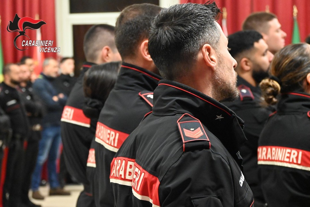 Scopri di più sull'articolo CARABINIERI: OPERAZIONE “MARSHALL” DISARTICOLATA ORGANIZZAZIONE CRIMINALE – DEDITA AL TRAFFICO INTERNAZIONALE DI SOSTANZE STUPEFACENTI