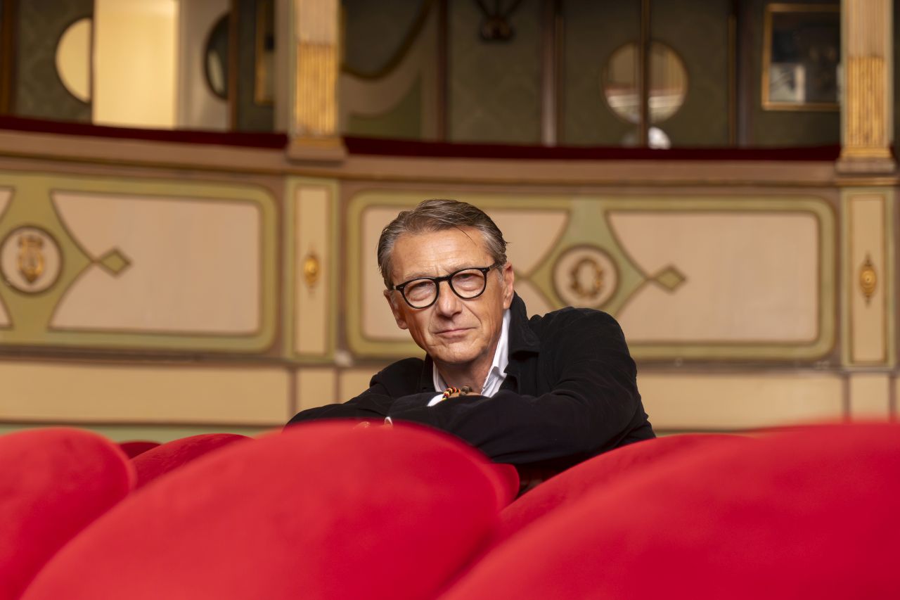 Al momento stai visualizzando MONCALIERI: GEGE’ TELESFORO IN CONCERTO ALLE FONDERIE LIMONE