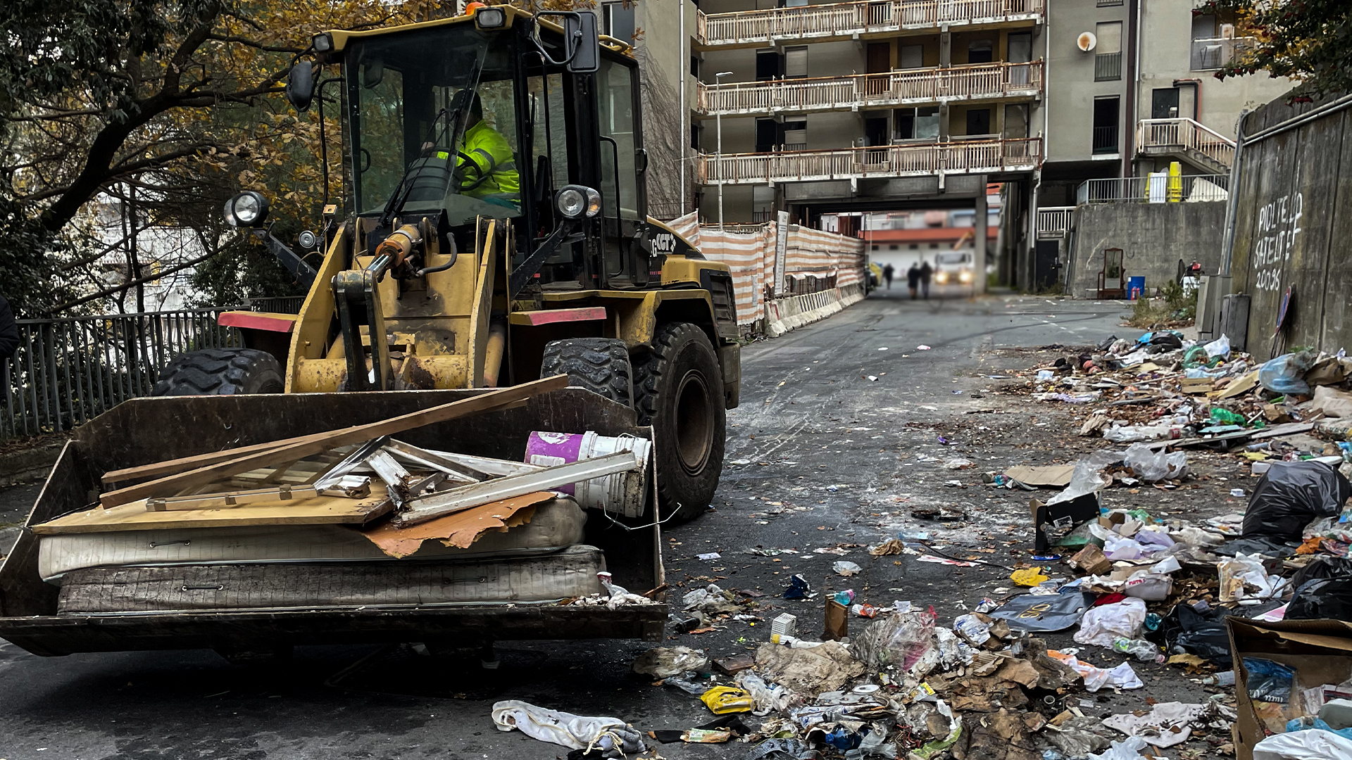 Al momento stai visualizzando GENOVA: INTERVENTO STRAORDINARIO IN VIA ČECHOV IN VALPOLCEVERA DA PARTE DI AMIU