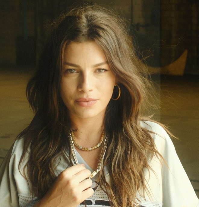 Al momento stai visualizzando “L’amore non mi basta” di EMMA è la canzone più ascoltata in Italia su Spotify