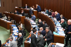 Scopri di più sull'articolo TRIESTE: BILANCIO – OK ART 2 200 MILIONI A IMPRESE E TURISMO, 1 MILIONE PER L’IA