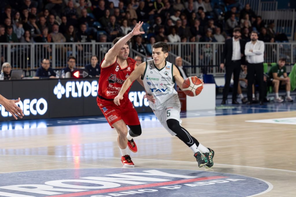 Scopri di più sull'articolo TREVIGLIO: LA TAV VINCE IL DERBY CONTRO LEGNANO E AGGANCIA I BIANCOROSSI IN CLASSIFICA
