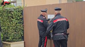 Scopri di più sull'articolo LATINA, ARRESTI PER SCAMBIO ELETTORALE POLITICO MAFIOSO ED ESTORSIONE AGGRAVATA