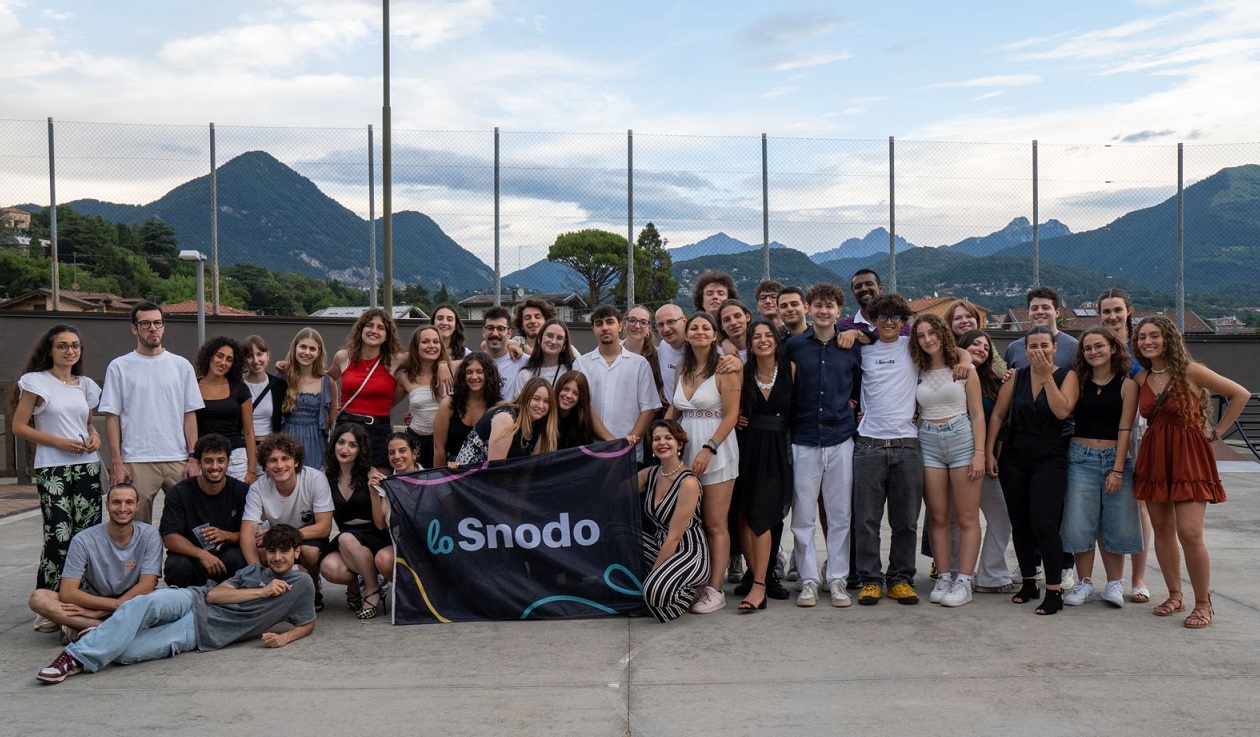 Scopri di più sull'articolo IL 2025 DE LO SNODO DALLA CONFERMA DELLA SEDE AL TITOLO DI MIGLIORE ASSOCIAZIONE GIOVANILE IN ITALIA