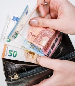 Scopri di più sull'articolo Il cambiamento finanziario: un ritorno alla sovranità monetaria