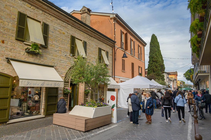 Scopri di più sull'articolo Artigianato e creatività a Riccione