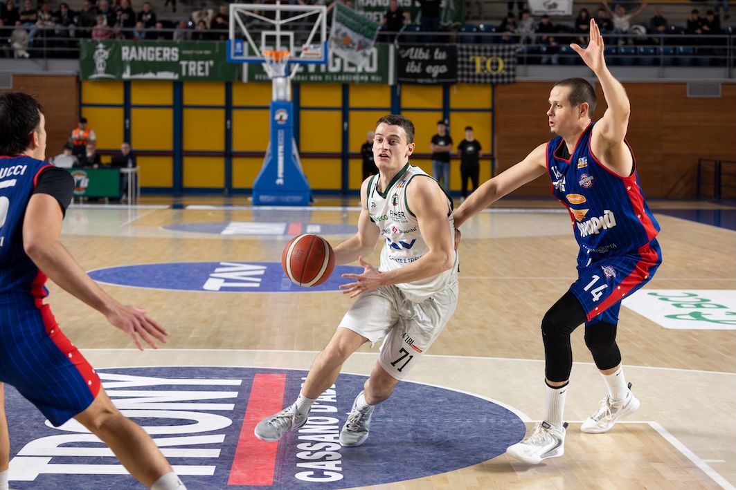 Scopri di più sull'articolo Treviglio Brianza Basket – TAV Treviglio-Novipiù Casale Monferrato 79-65