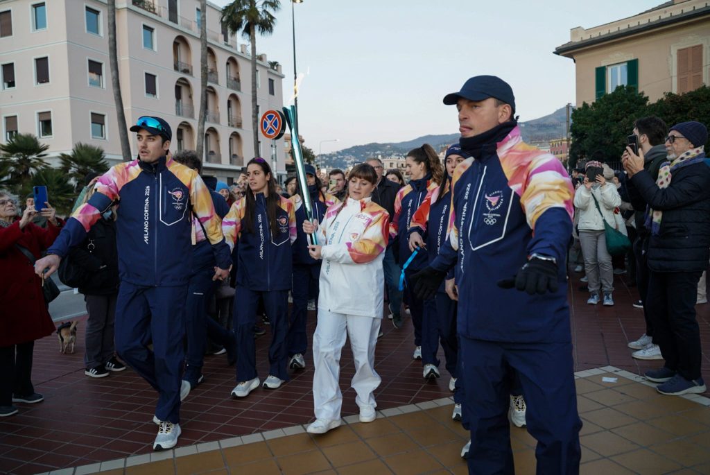 Scopri di più sull'articolo GENOVA: LA FIAMMA OLIMPICA IN CITTA’ I PRIMI COMMENTI DI EMOZIONE DELLA SINDACA SALIS