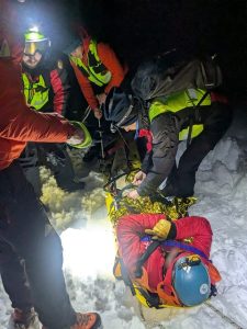 Scopri di più sull'articolo Intervento notturno per scialpinista infortunatosi in Marzola (Trento)