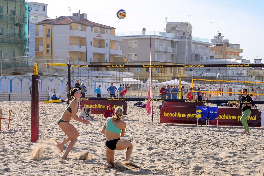 Scopri di più sull'articolo Riccione, la stagione internazionale del beach volley si accende con il 27° Beachline Festival