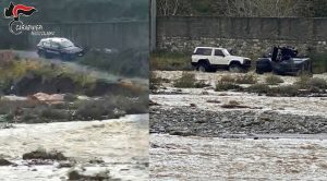 Scopri di più sull'articolo REGGIO CALABRIA. AUTO SI RIBALTA NEL TORRENTE SANT’AGATA