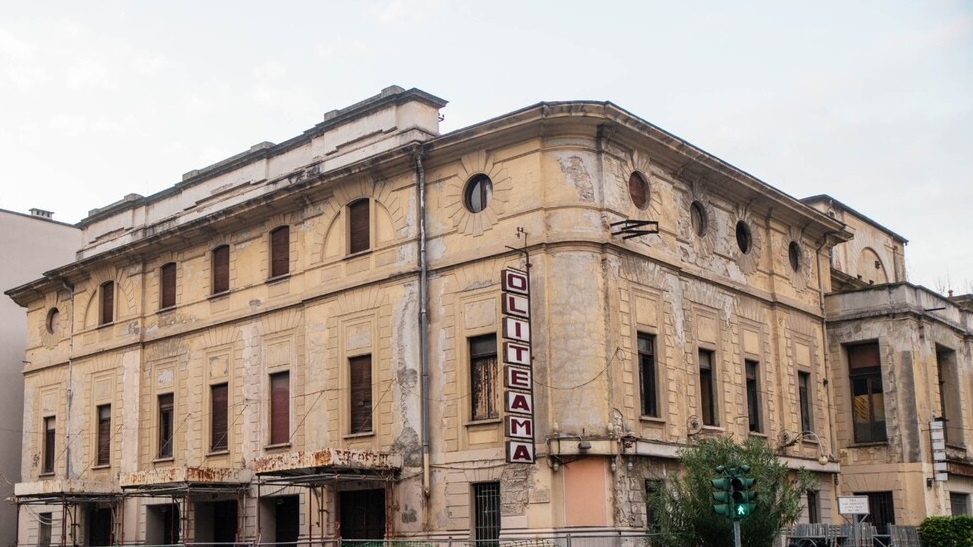 Al momento stai visualizzando Teatro Politeama: per il sindaco Rapinese il dossier è un flop completo