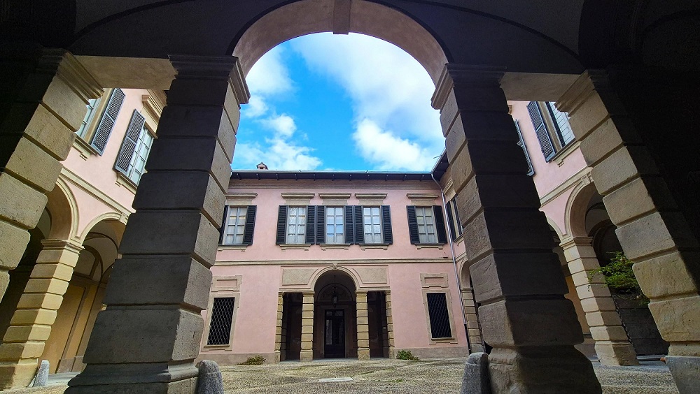 Scopri di più sull'articolo Villa Manzoni riapre al pubblico: attiva la biglietteria online e aperture straordinarie per Pasqua