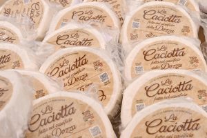 Scopri di più sull'articolo Bologna: riapre il caseificio della Dozza, via alla produzione di caciotte