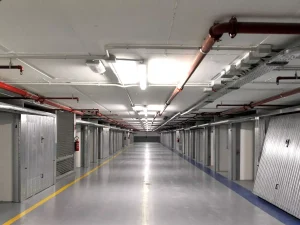 Scopri di più sull'articolo MILANO: APERTO IL BANDO PER L’ASSEGNAZIONE DI BOX E POSTI AUTO DI PROPRIETA’ DEL COMUNE