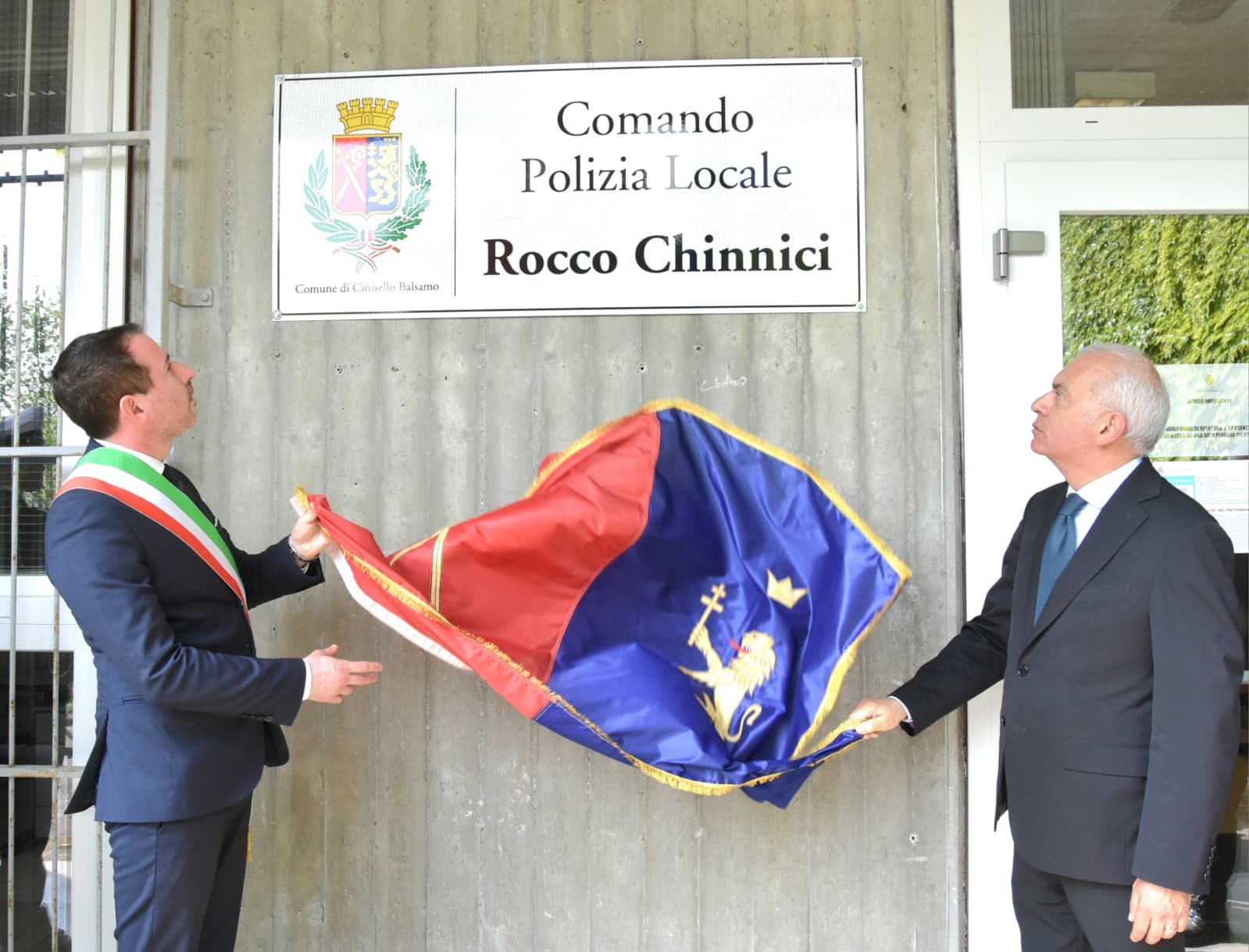 Al momento stai visualizzando Legalità e Memoria: Cinisello Balsamo intitola il Comando della Polizia Locale al magistrato Rocco Chinnici