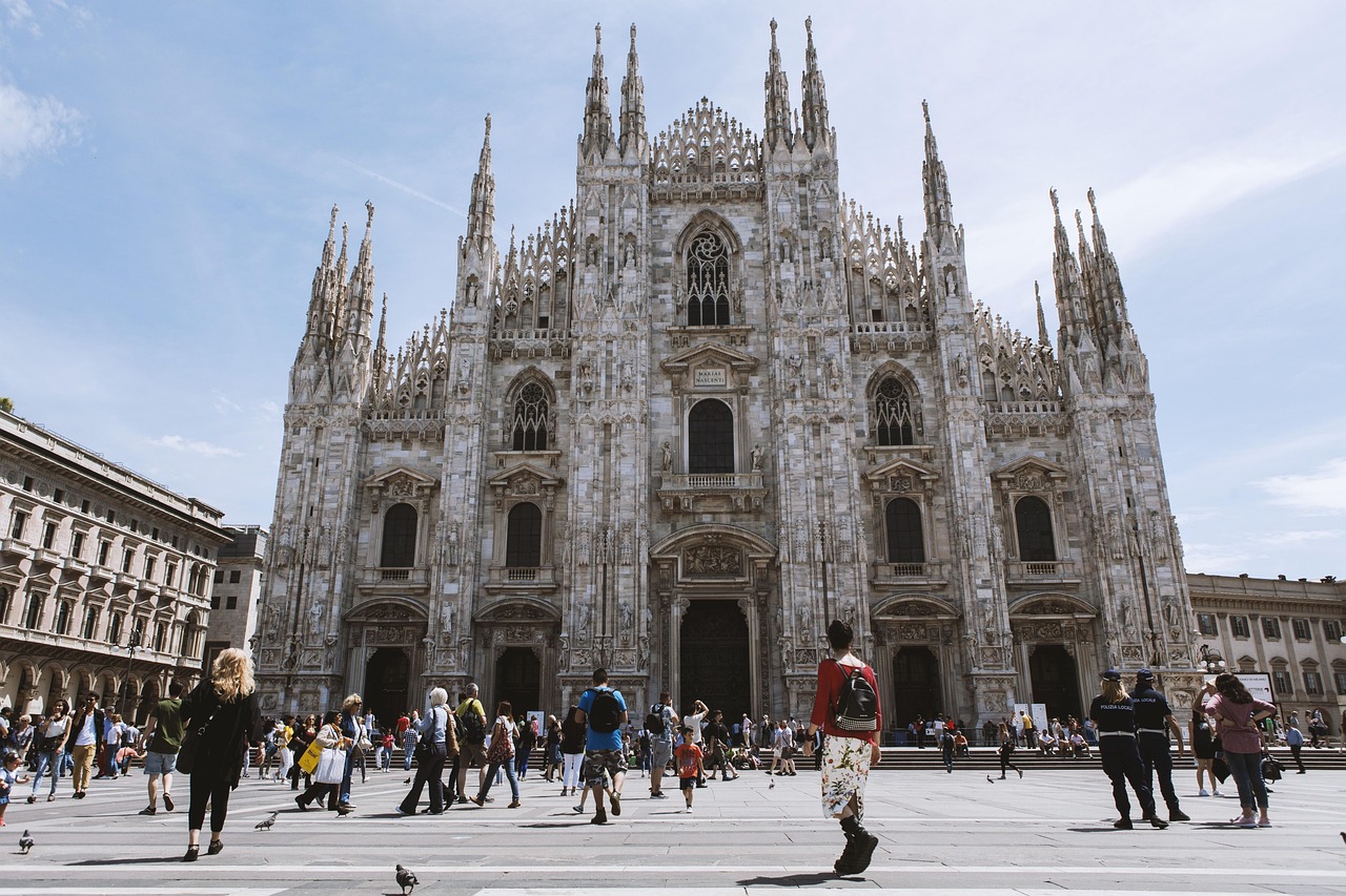 Al momento stai visualizzando Milano in festa per l’80° della Repubblica: dai palazzi storici aperti alla diretta dal Quirinale. Il programma del 2 Giugno