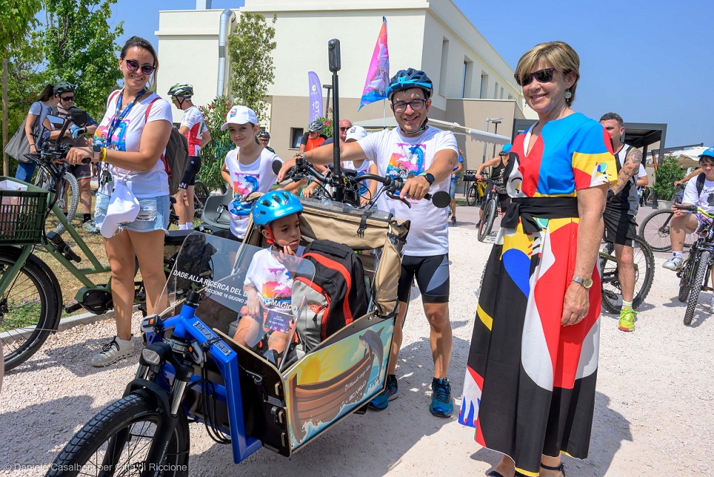 Al momento stai visualizzando Riccione accende i motori per la solidarietà: torna la “Dade in moto verso la vittoria”