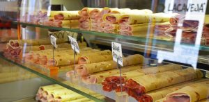 Scopri di più sull'articolo Il cuore della Romagna batte a Olgiate Comasco: la storia e il successo della Piadineria di Elena e Marco