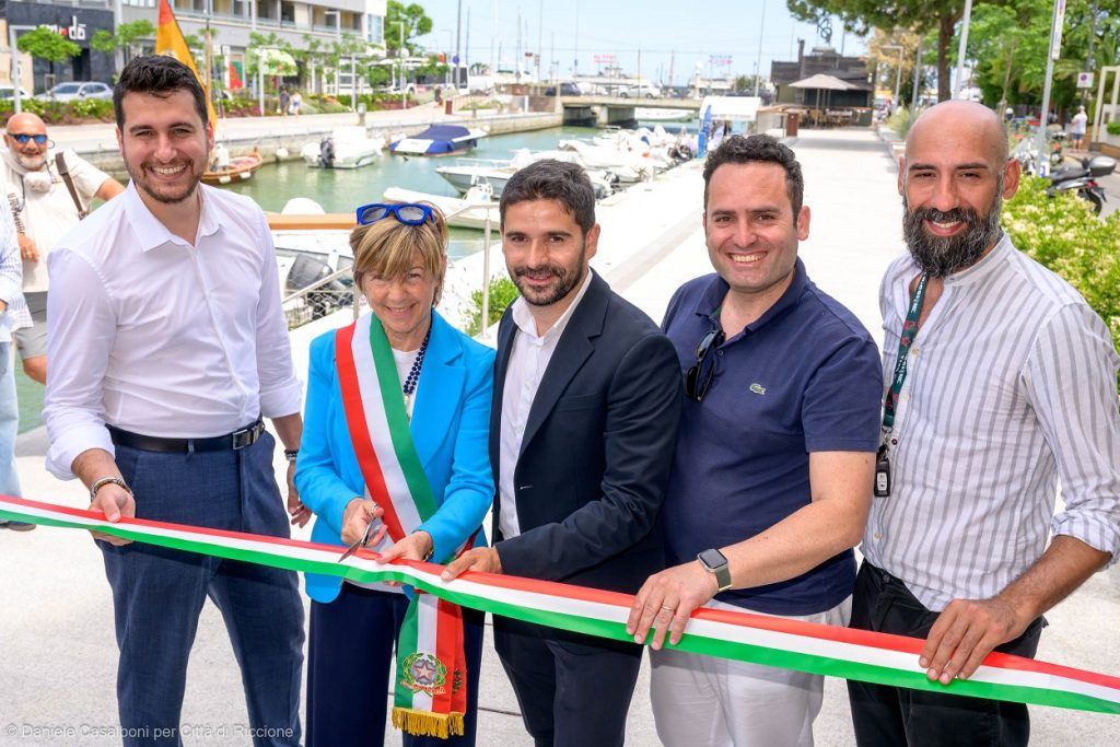 Scopri di più sull'articolo Porto canale di Riccione, terminato il restyling: banchine rinnovate e nuova gradonata in viale Parini