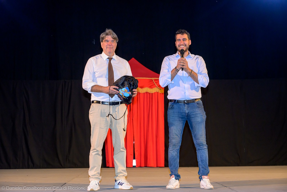 Al momento stai visualizzando Riccione punta sull’intelligenza dei dati: potenziato il sistema HBenchmark per il monitoraggio turistico
