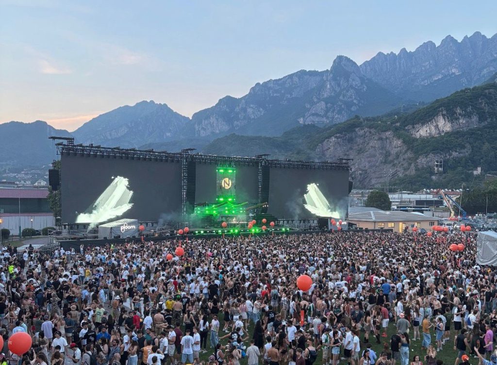Scopri di più sull'articolo Nameless: un grande successo per Lecco, un impegno concreto per i giovani