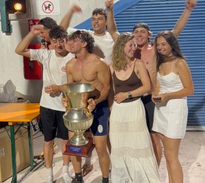 Scopri di più sull'articolo Rugby Lecco: il “Touch dei Bar” chiude la stagione tra sport, amicizia e solidarietà