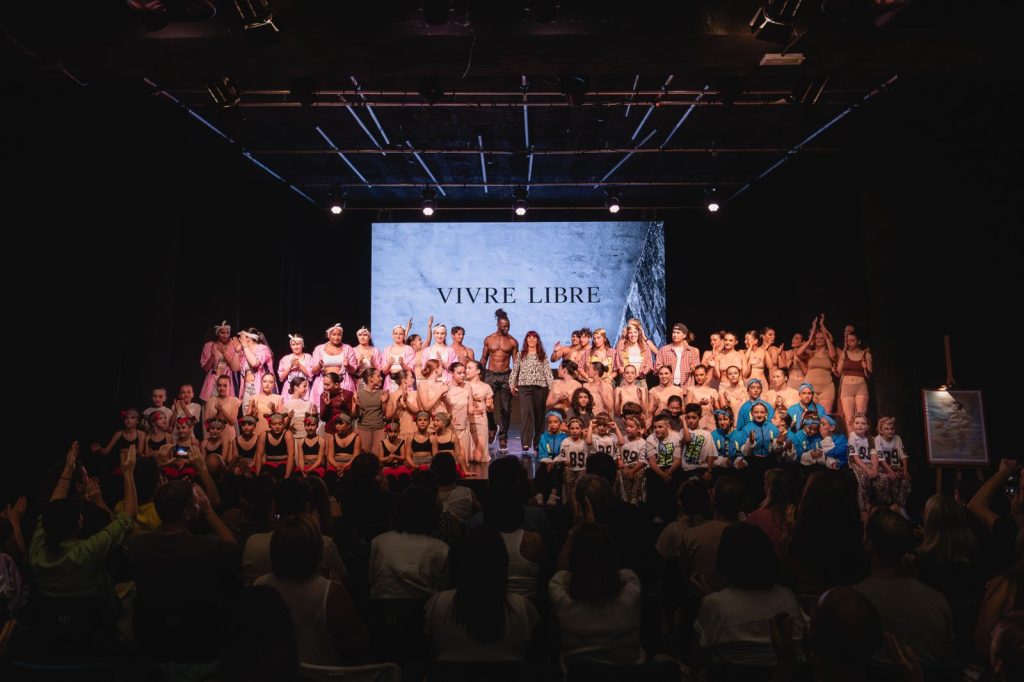 Scopri di più sull'articolo “Riccione Perla Danza”: l’emozione del ballo vibra per la Notte Rosa