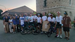 Scopri di più sull'articolo Dal Trentino all’Etna per la sicurezza stradale: il saluto del sindaco agli atleti di Alps2Etna