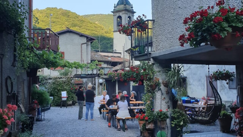 Scopri di più sull'articolo Tour Gastronomico a Barni • Sapori, Tradizione e Mistero nel Cuore della Vallassina