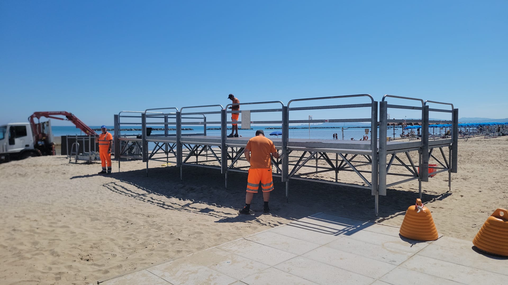 Al momento stai visualizzando Il Campionato Italiano Assoluto di Beach Volley sbarca a Falconara: al via i lavori per la maxiarena