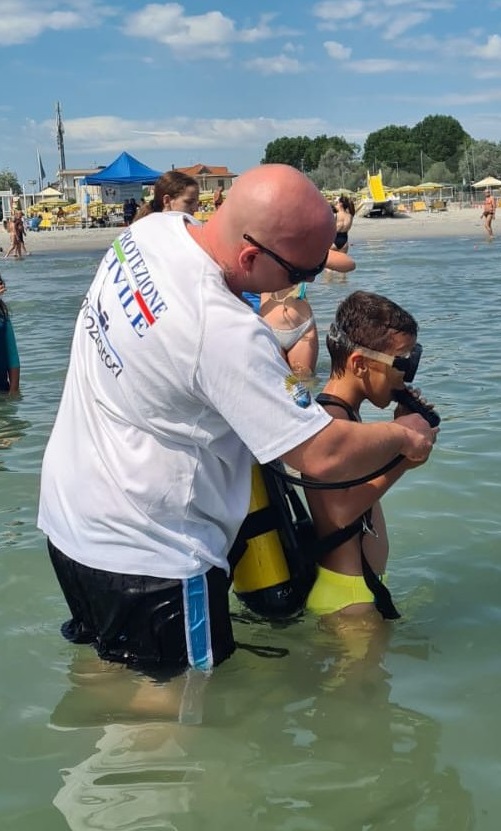 Al momento stai visualizzando Bellaria Igea Marina, sabato 22 agosto torna “Blu Sicuro”: Un tuffo nel mondo sottomarino