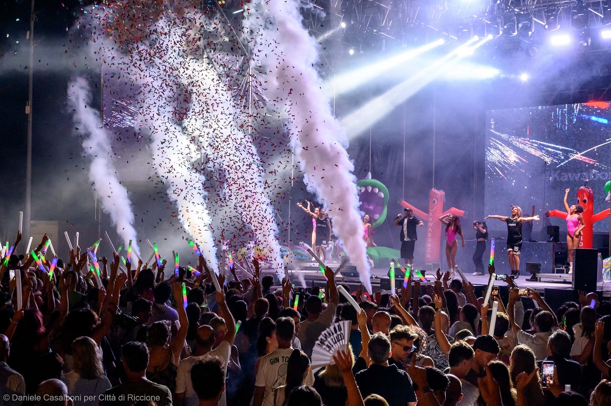 Al momento stai visualizzando Riccione, la festa del Kawabonga Party accende il Ferragosto: in arrivo Eiffel 65, Nostalgia 90 e Zero Assoluto