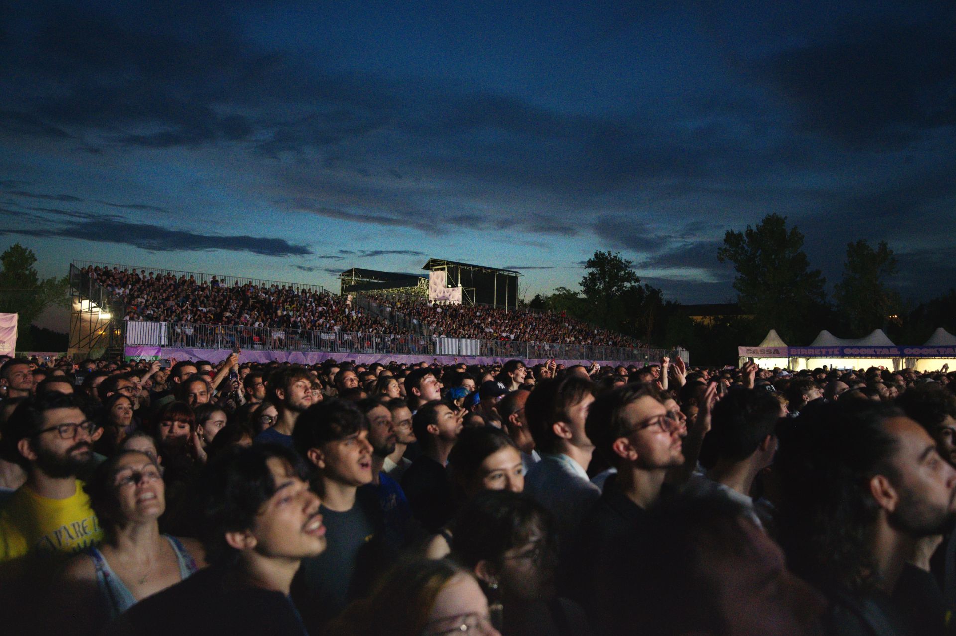 Al momento stai visualizzando Milano, martedì 25 agosto al Parco della Musica il concerto di DJO, il progetto musicale di Joe Keery di Stranger Things