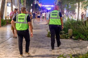 Scopri di più sull'articolo Ferragosto a Riccione: nuova ordinanza su musica e vetro, Polizia Locale in servizio H24
