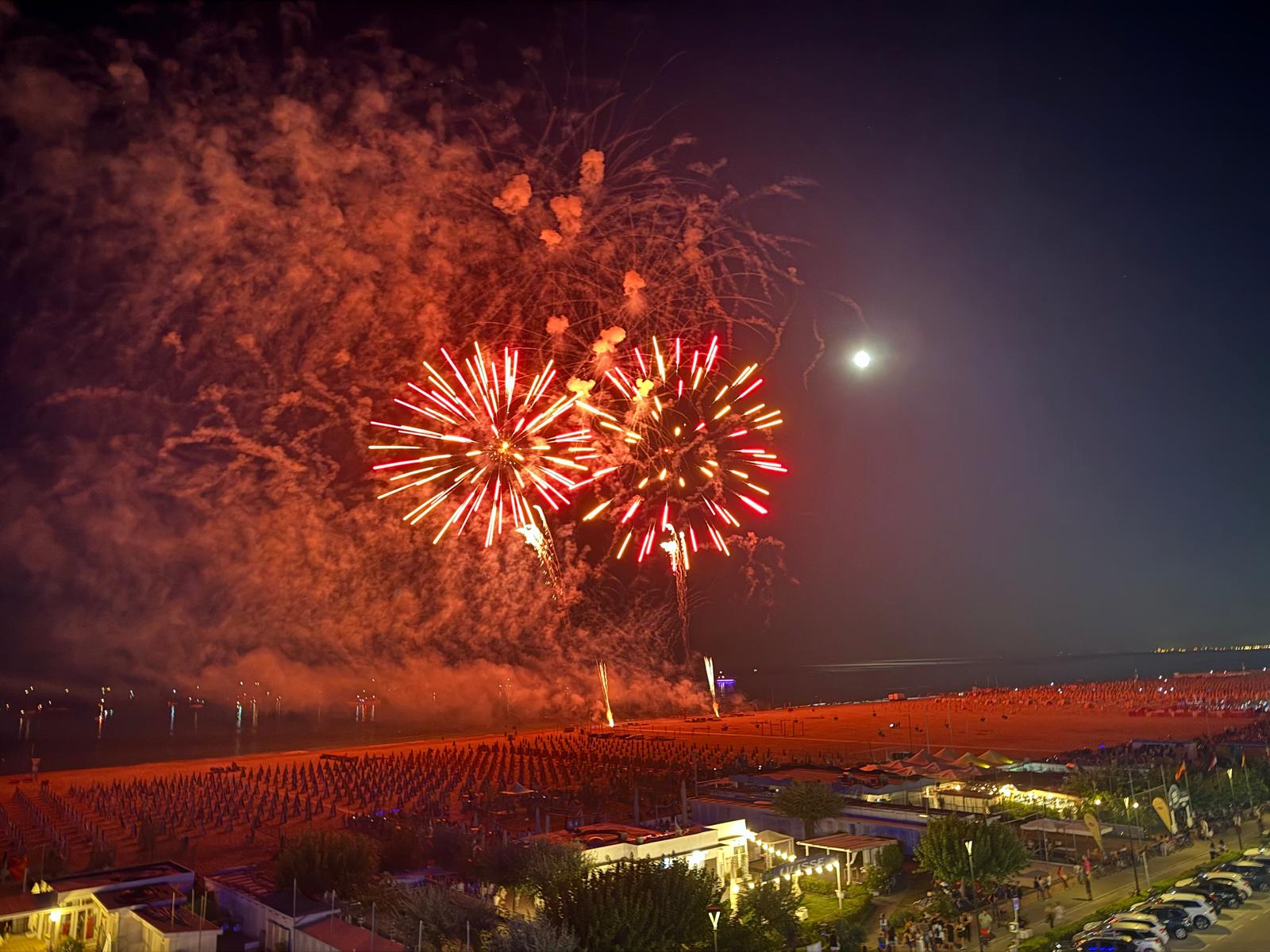 Al momento stai visualizzando Tra stelle cadenti e Ferragosto: Cervia entra nella sua settimana più calda