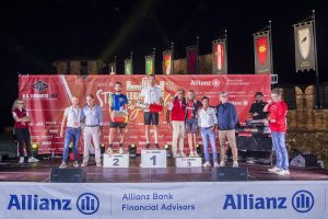 Scopri di più sull'articolo StraLegnanese by Night, un successo straordinario: oltre 1.600 podisti in corsa per le vie di Legnano