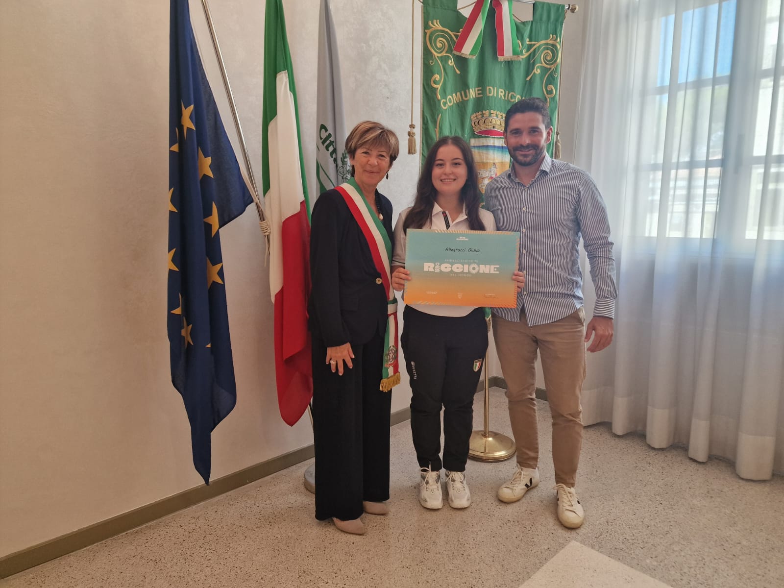 Al momento stai visualizzando Orgoglio riccionese! La campionessa di tiro a volo Giulia Allegrucci è ufficialmente “Ambasciatrice di Riccione nel mondo”