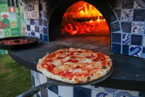 Scopri di più sull'articolo Coca-Cola Pizza Village a Milano: a CityLife la grande festa per l’icona della gastronomia italiana