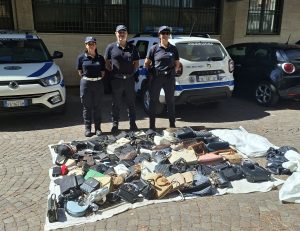 Scopri di più sull'articolo Bellaria Igea Marina, antiabusivismo e monopattini: nuovi sequestri e verbali della Polizia Locale