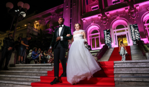 Scopri di più sull'articolo LA MODA ARTIGIANA LECCHESE PROTAGONISTA SULLA PASSERELLA DI SANREMO