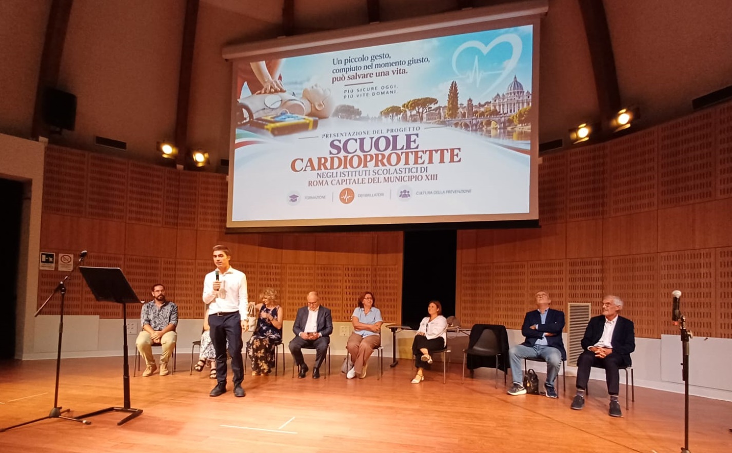 Al momento stai visualizzando Scuole cardioprotette a Roma: presentata la campagna che coinvolgerà 15 istituti della Capitale