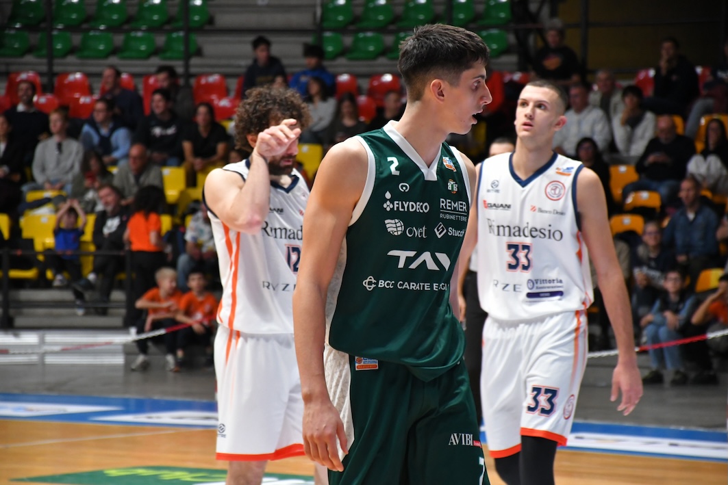 Al momento stai visualizzando DESIO: TREVIGLIO BASKET BATTE LA SQUADRA DI CASA RISULTATO FINALE 77 A 82