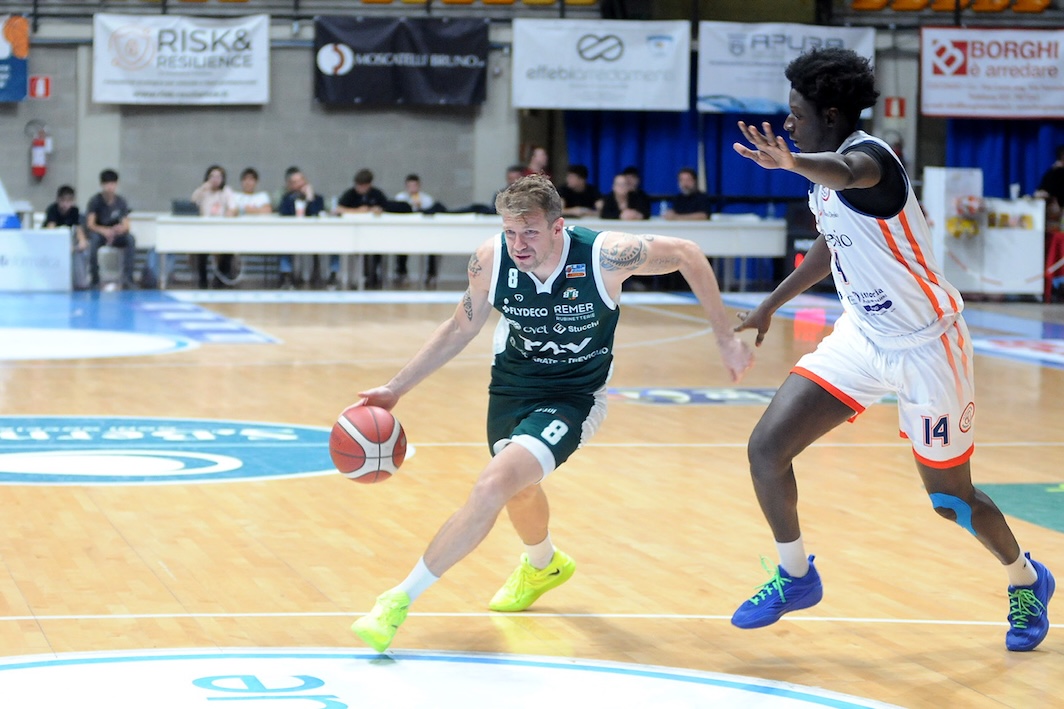 Al momento stai visualizzando Treviglio Brianza Basket – Rimadesio Desio 77-82: vittoria solare per i bluarancio nel derby